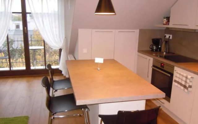 Milo Apartment