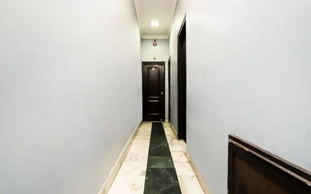 OYO 26216 Hotel Maanvi
