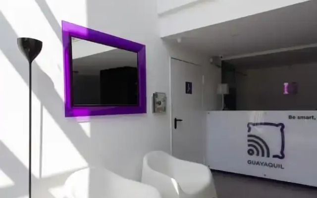 Yu Smarthotels