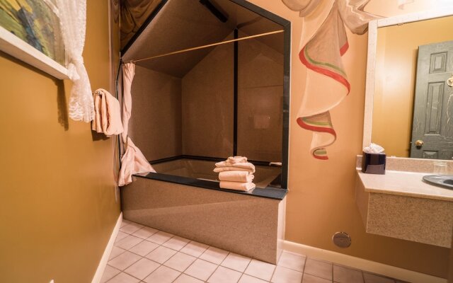 Anniversary Inn - 5th South