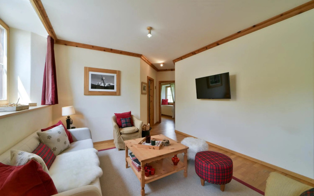 Chesa Domiziana - Samedan – Guest Rooms – Samedan