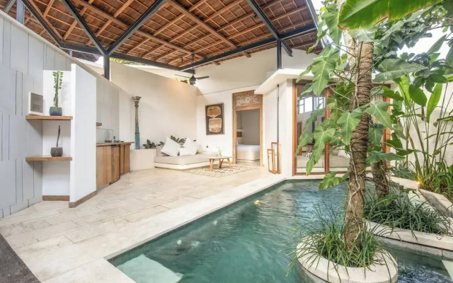 Modern 1 BR Villa 800m To Canggu Beach