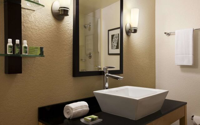 Holiday Inn Express Miami Airport Blue Lagoon Area by IHG