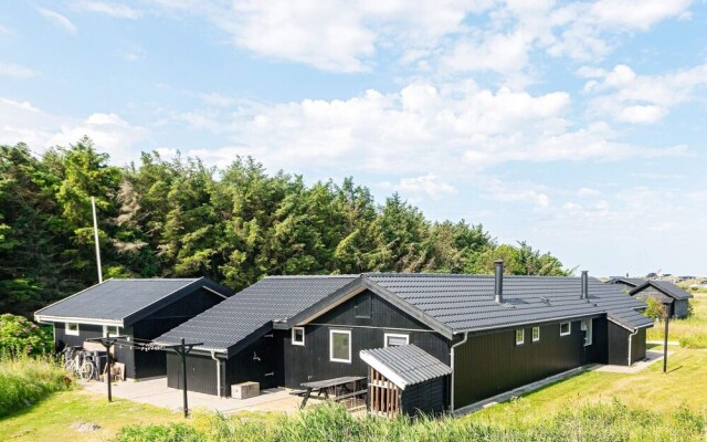 Sprawling Holiday Home in Løkken near Sea