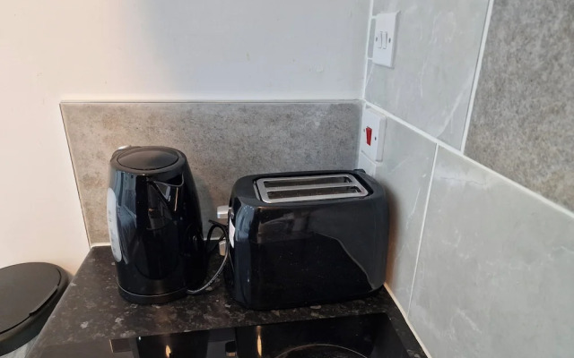 Sunset View Retreat in Wednesbury