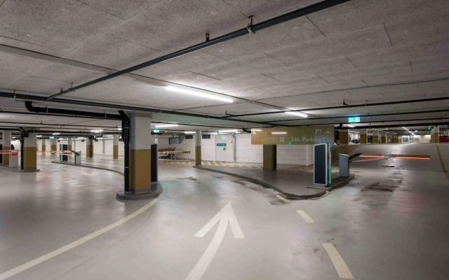 HOTEL illuster - Urban & Local