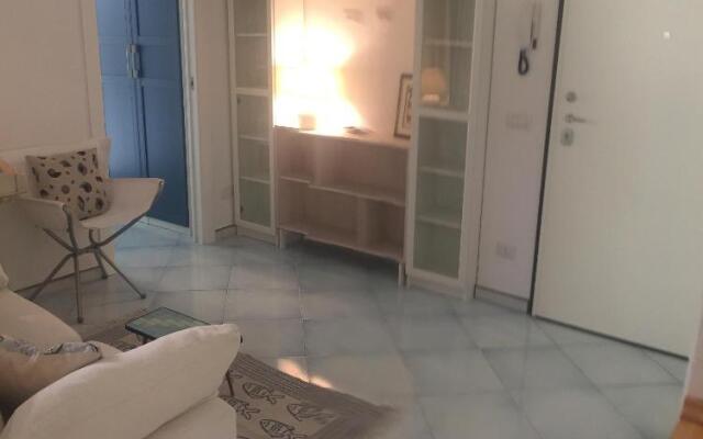 delizioso appartamento con terrazzetta