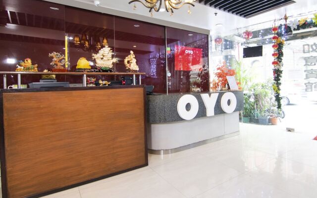 Lucky Hotel by OYO Rooms