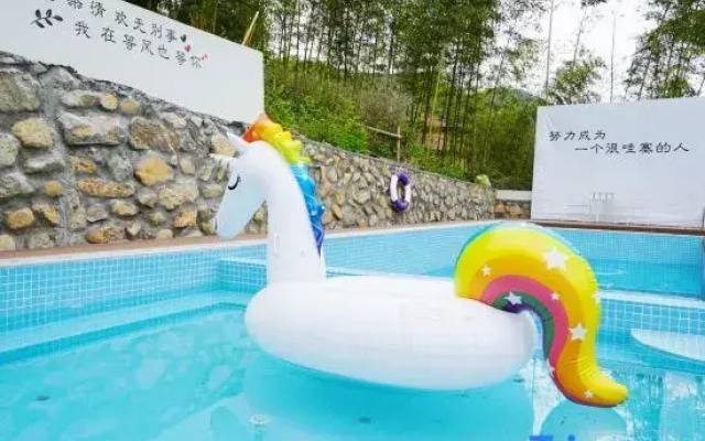 Zhuman ZELIN·Pool Holiday Meishu (Anji Yunshang Grassland Store)