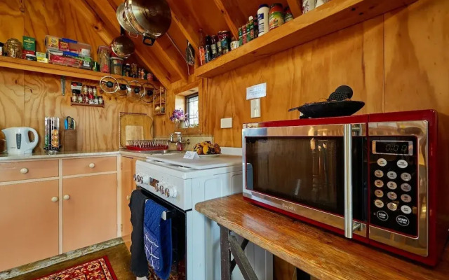 Cubby House Stay - Kaikoura