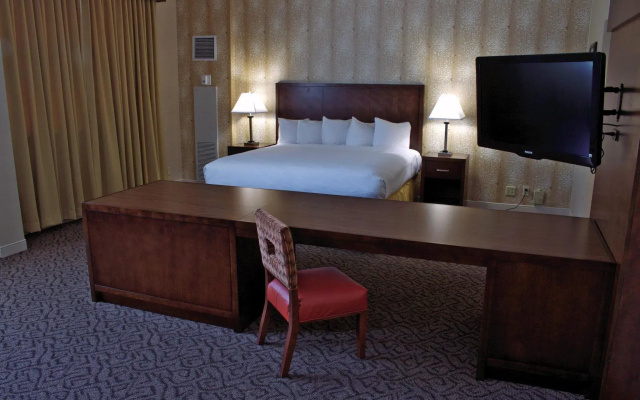 Doubletree by Hilton Hotel Norfolk Airport