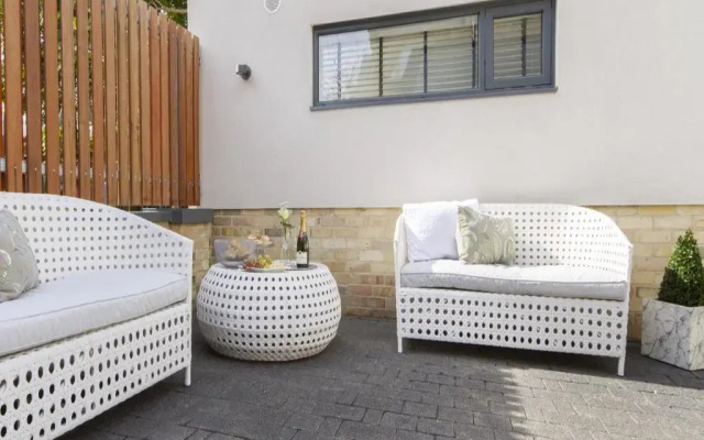 Citystay - Eagle Yard