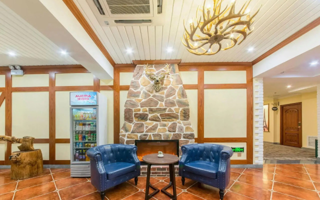 EES Holiday Inn