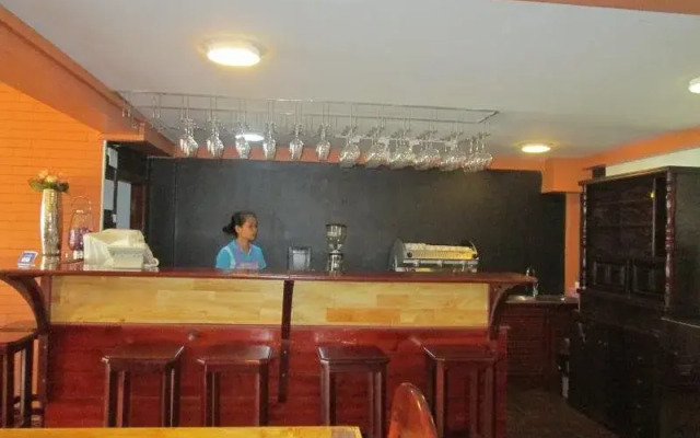Kanika Hotel & Service Apartment