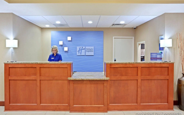 Holiday Inn Express Suites Sumner by IHG