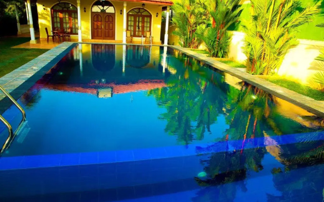 Bentota River Villa