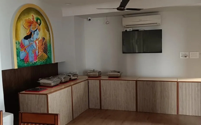 Gold Nest Rubystone Heritage