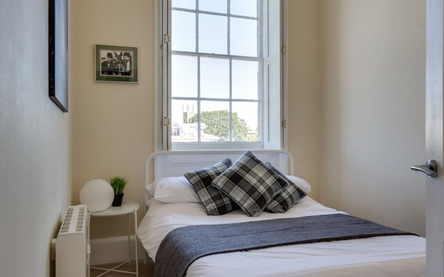 22 Lansdown Place