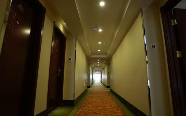 GreenTree Inn GuangDong ShenZhen BaoAn Airport New Terminal Express Hotel