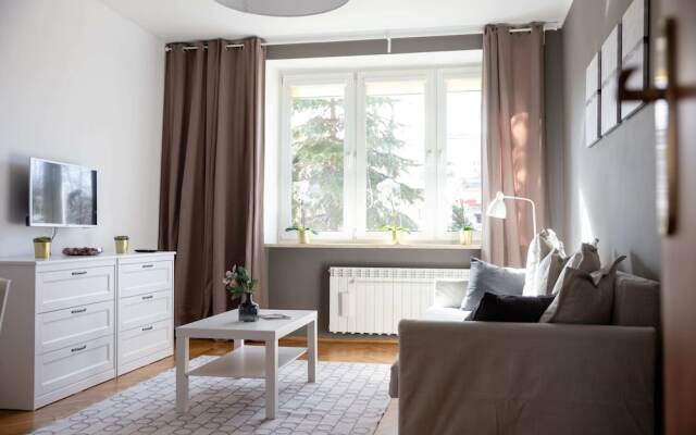 Saska Kepa Modern Apartment