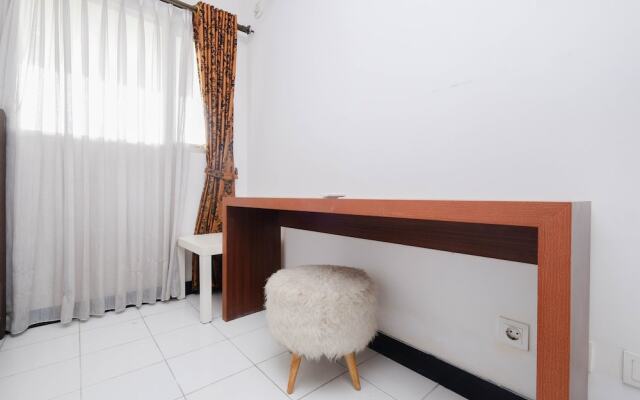 Nice And Elegant 1Br At The Wave Kuningan Apartment