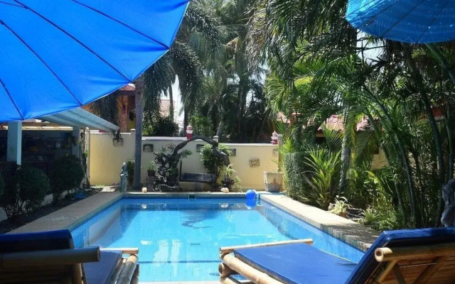 Sanuk bungalows