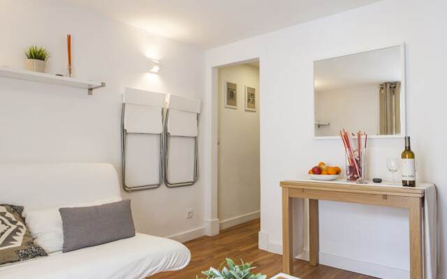 Rent4Rest Bairro Alto Charming Apartment