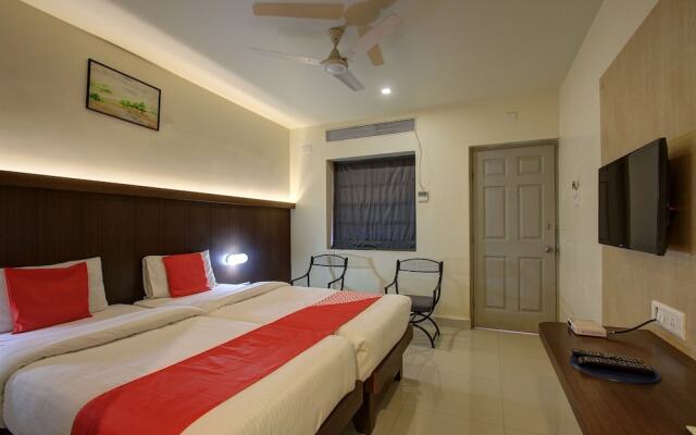 OYO 22528 Hotel Travel Inn