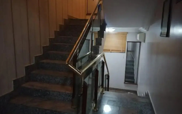 Le Ville Hotel and Suites