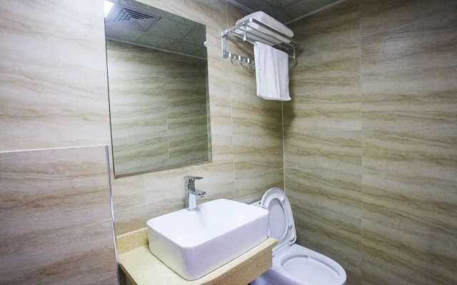 Tai Fu Business Hotel