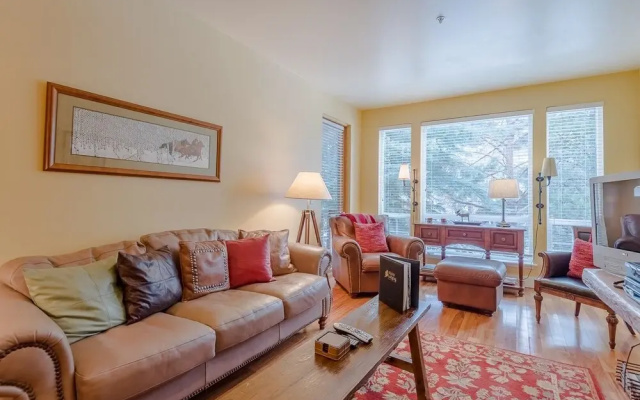 Snowstar 13 2 Bedroom Condo
