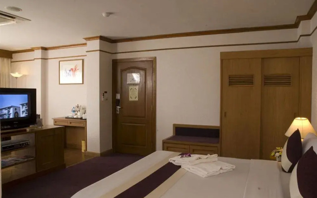 TK. Palace Hotel
