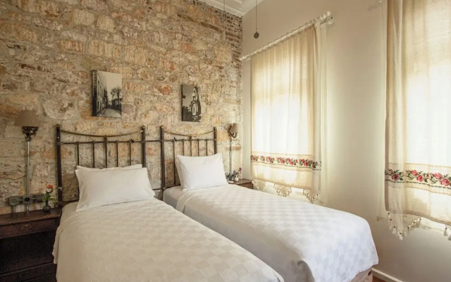 Opus 1910 Otel