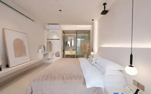 Yuqi·Banshan Homestay (Dali Ancient City South Gate)