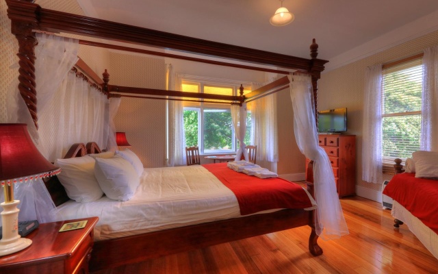 Acacia Bed and Breakfast – Guest Rooms – Sheffield