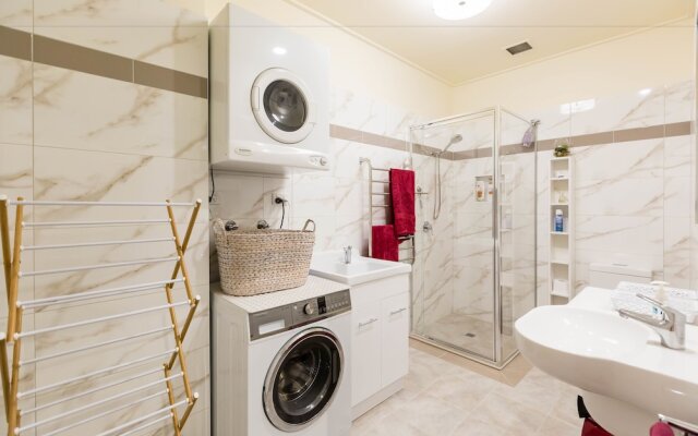 ARCHIE, 1BDR Melbourne Apartment