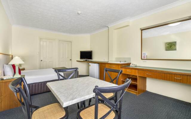 Bayswater Tweed Motel