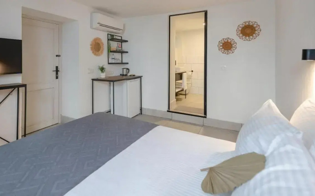 The Easy Rooms Terrace