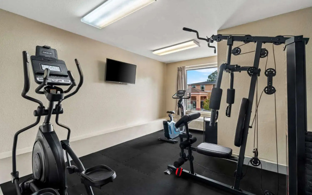 Quality Inn & Suites Biloxi - Ocean Springs