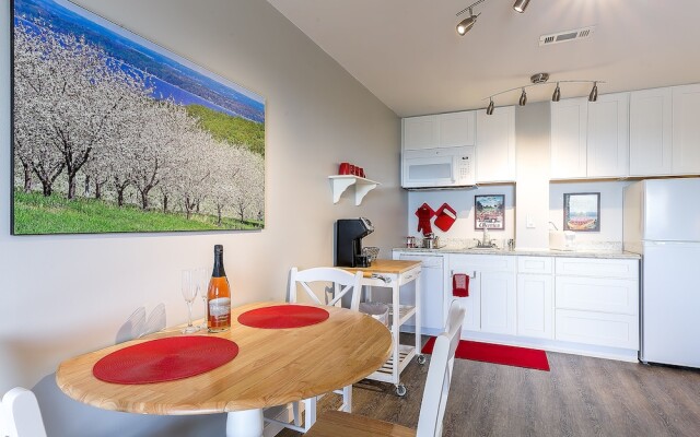 Lake View Golf Course Condo 5056