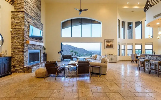 Casa Sunridge 5 Bedroom Home by Redawning