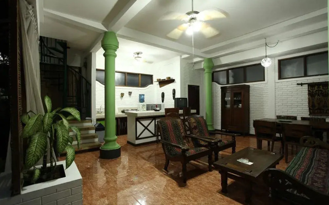 Puri Keraton Seminyak