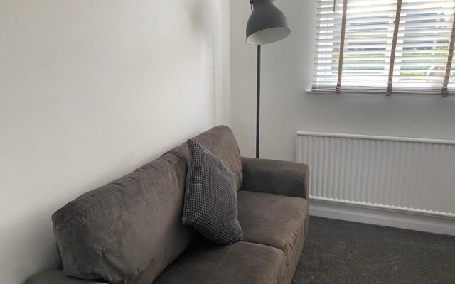 Riverside Park Ground Floor Apartment - St Neots