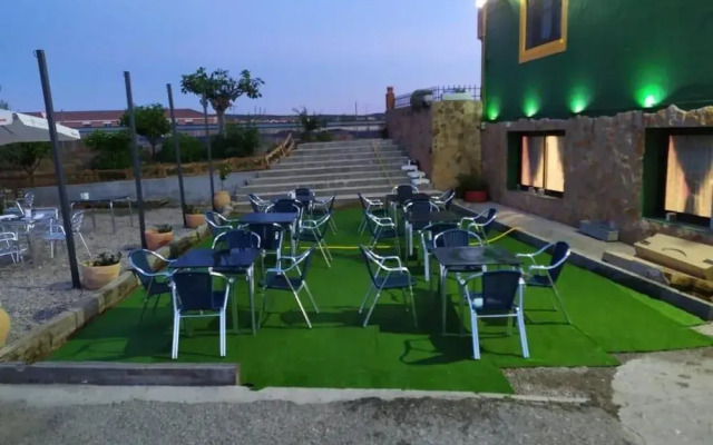 Hostal Catedritos Ibéricos A-5 KM 154