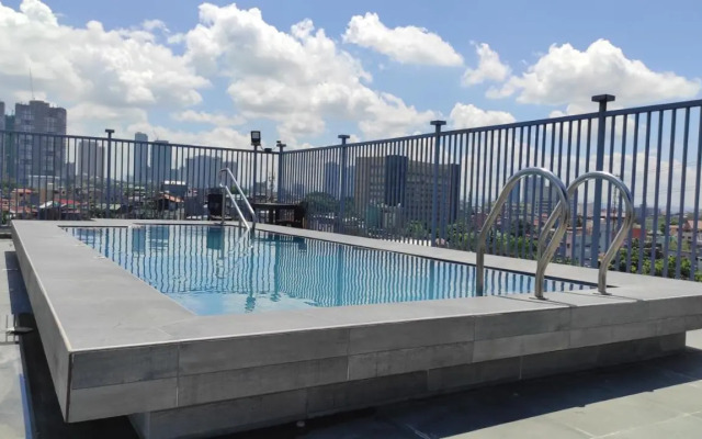 Nest Fort Bgc