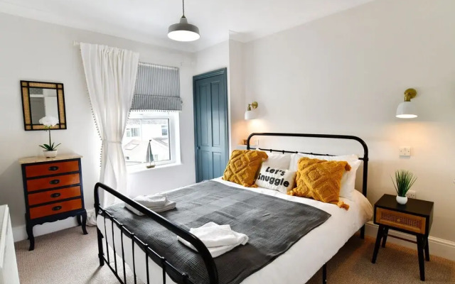 Just Stay Wales - Hadland House Mumbles