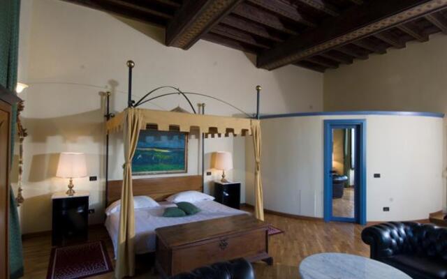 Castello Di Carimate Hotel & Spa