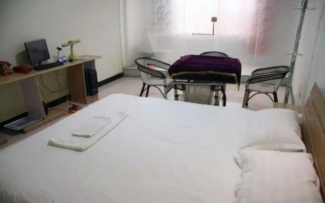 Zhenglong Express Hotel