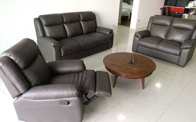 Imago Loft Residences KK