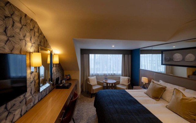 Brisbane House Hotel